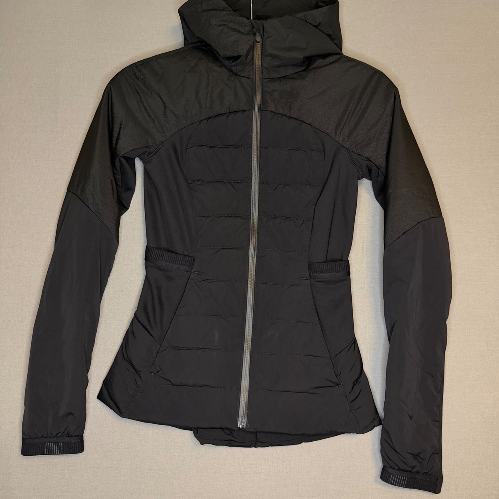 Lululemon Down For It All Jacket Black Size 2 Hooded Puffer Running Coat